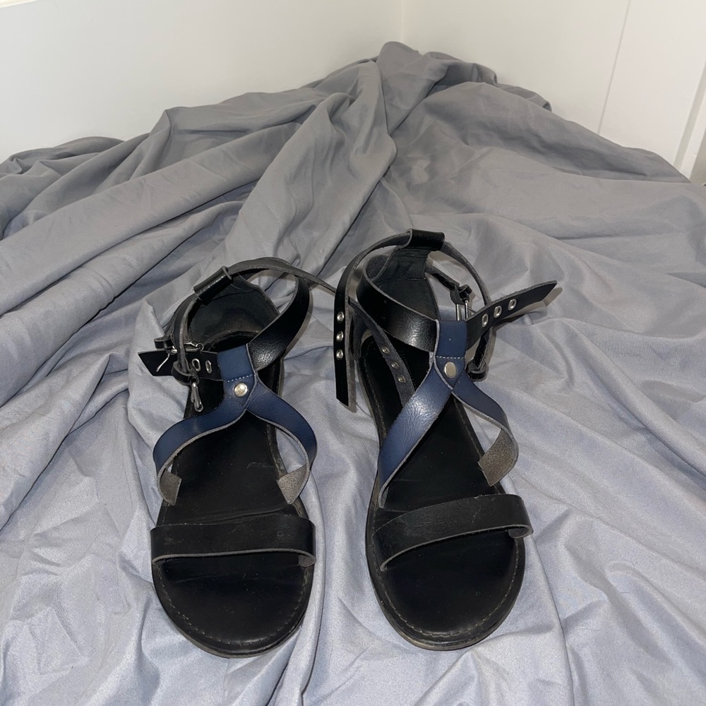 Amercian Eagle sandals, black and blue, size 9